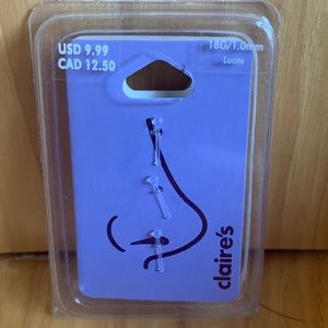 Brand new clear nose studs ‼️‼️3 for $15